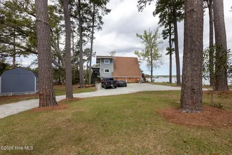 211 Fannie Creek Lane Sneads Ferry NC 28460