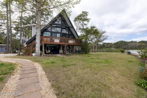 211 Fannie Creek Lane Sneads Ferry NC 28460