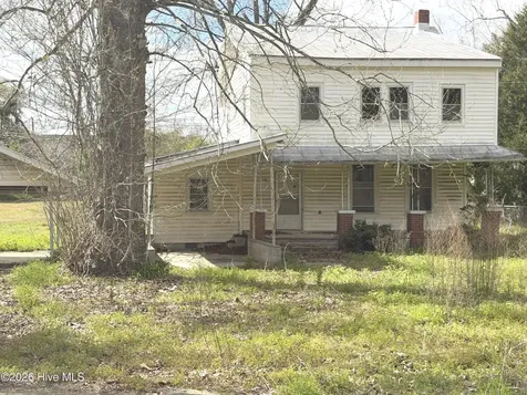 110 Hudson Street Pollocksville NC 28573