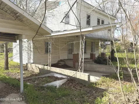 110 Hudson Street Pollocksville NC 28573