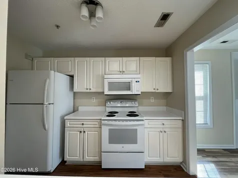 809 March Court Wilmington NC 28405