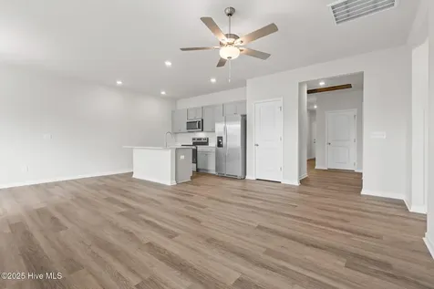 102 Nesbitt Court Jacksonville NC 28546