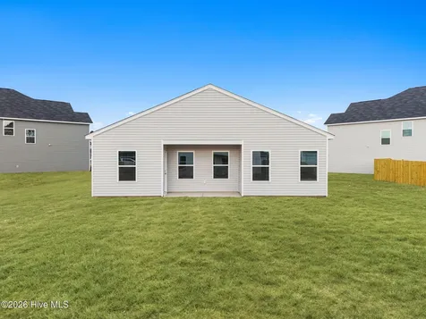 102 Nesbitt Court Jacksonville NC 28546