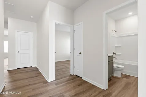 102 Nesbitt Court Jacksonville NC 28546