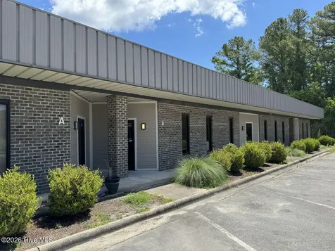 1319 S Glenburnie Road New Bern NC 28562