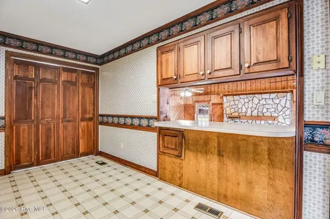 405 Seminole Trail Jacksonville NC 28540