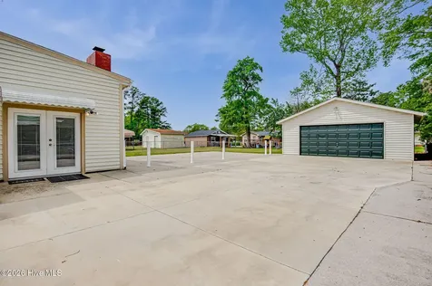 405 Seminole Trail Jacksonville NC 28540