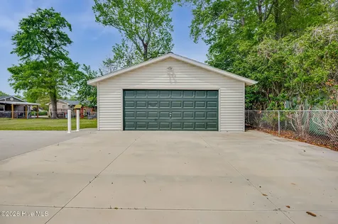 405 Seminole Trail Jacksonville NC 28540