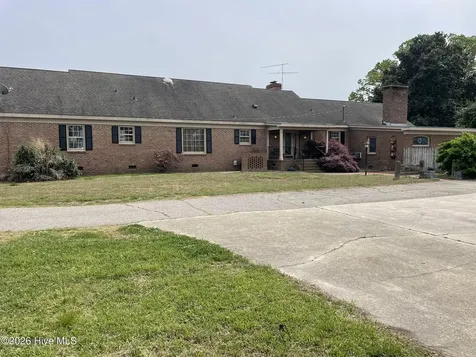6135 Nc-222 Stantonsburg NC 27883