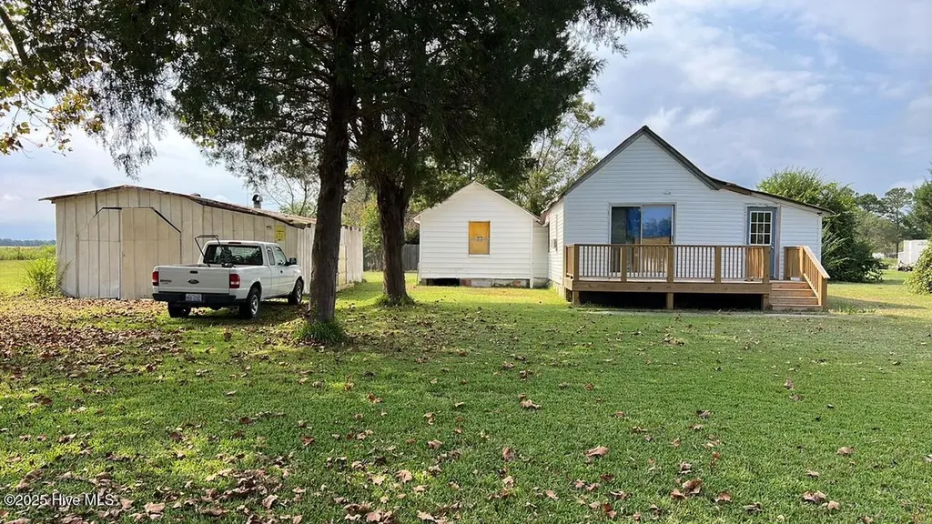 582 Five Mile Road Richlands NC 28574