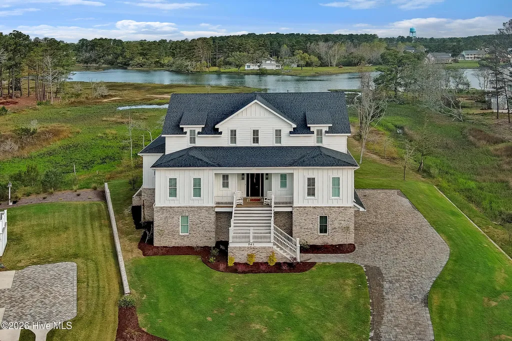 561 Avocet Drive Beaufort NC 28516