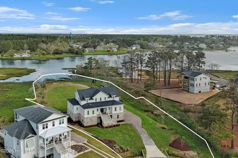 561 Avocet Drive Beaufort NC 28516