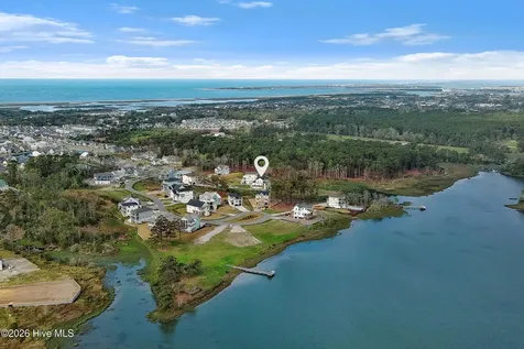 561 Avocet Drive Beaufort NC 28516