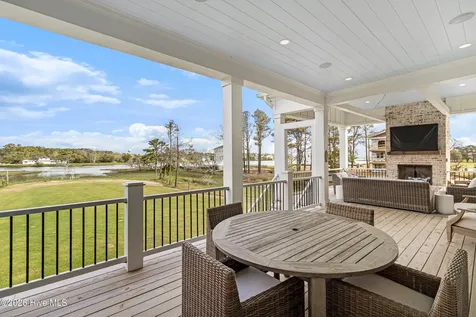 561 Avocet Drive Beaufort NC 28516