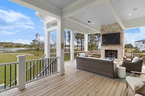 561 Avocet Drive Beaufort NC 28516