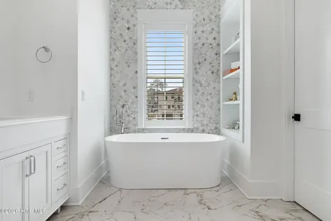 561 Avocet Drive Beaufort NC 28516