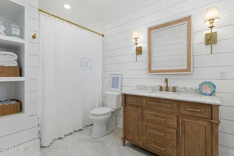 561 Avocet Drive Beaufort NC 28516