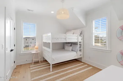 561 Avocet Drive Beaufort NC 28516