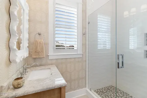 561 Avocet Drive Beaufort NC 28516