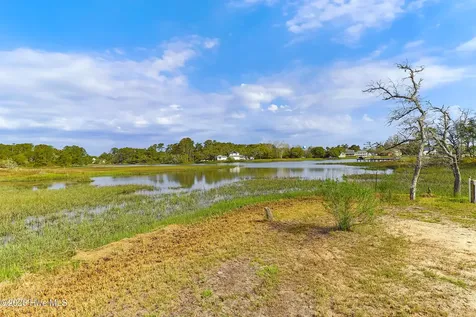 561 Avocet Drive Beaufort NC 28516