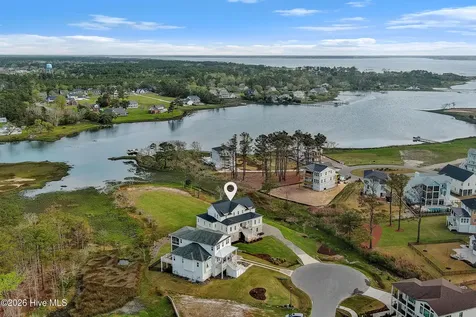 561 Avocet Drive Beaufort NC 28516
