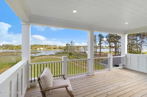 561 Avocet Drive Beaufort NC 28516