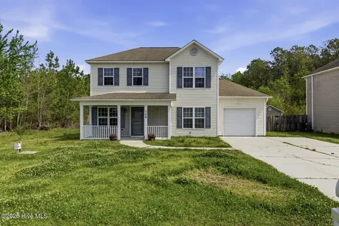 108 Blossom Court Maple Hill NC 28454