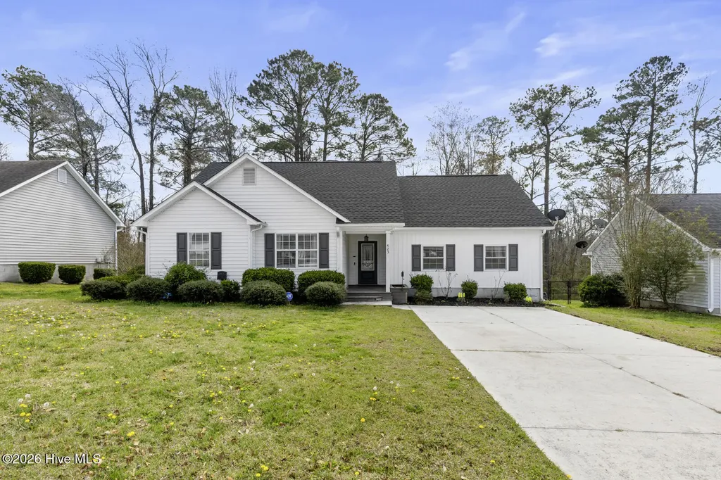 423 Jasmine Lane Jacksonville NC 28546