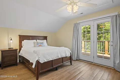 308 Live Oak Street Emerald Isle NC 28594