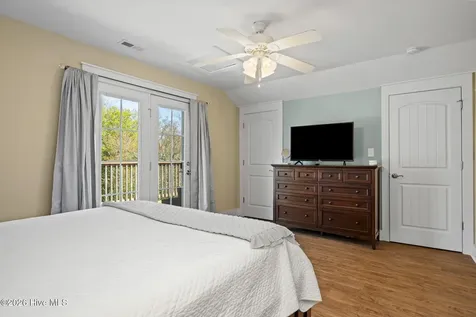 308 Live Oak Street Emerald Isle NC 28594