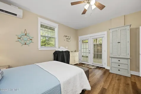 308 Live Oak Street Emerald Isle NC 28594