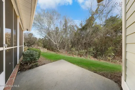 2202 E Oak Bridge Drive NE Leland NC 28451