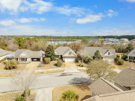 2202 E Oak Bridge Drive NE Leland NC 28451