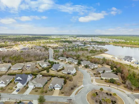 2202 E Oak Bridge Drive NE Leland NC 28451