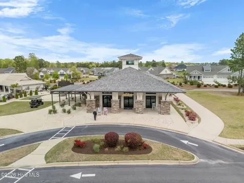 2202 E Oak Bridge Drive NE Leland NC 28451