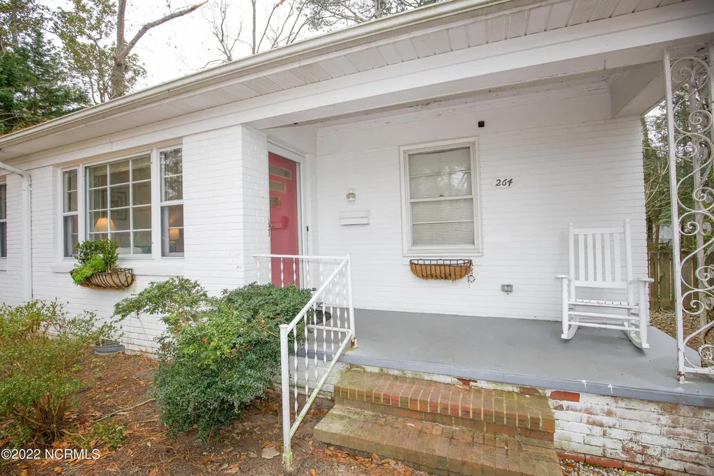 264 E Indiana Avenue Southern Pines NC 28387
