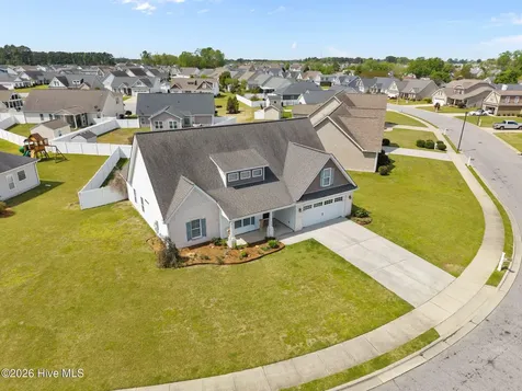 614 Brookfield Drive Winterville NC 28590