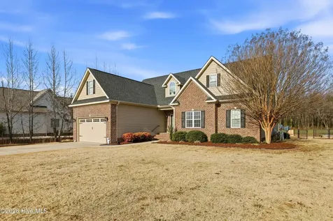 205 Pear Tree Lane Pikeville NC 27863