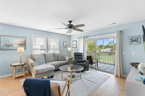 3350 Club Villas Drive Southport NC 28461