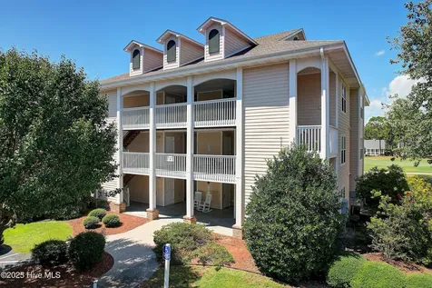 3350 Club Villas Drive Southport NC 28461