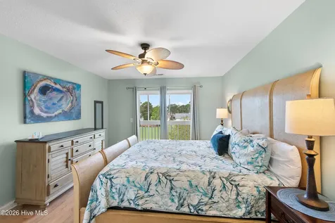 3350 Club Villas Drive Southport NC 28461