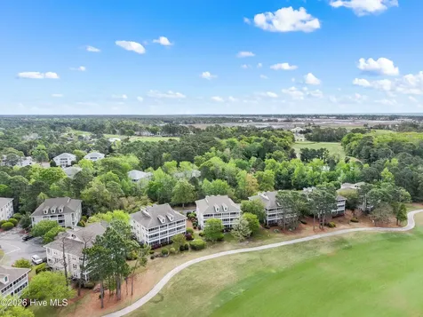 3350 Club Villas Drive Southport NC 28461