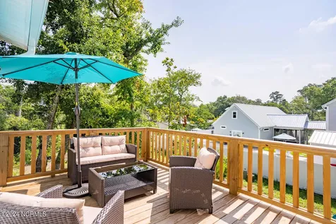 238 NE 70th Street Oak Island NC 28465