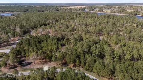 11 E Diamond Shoal Lane Vandemere NC 28587