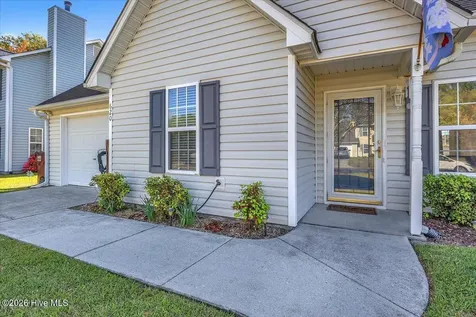620 Indian Wells Way Wilmington NC 28411