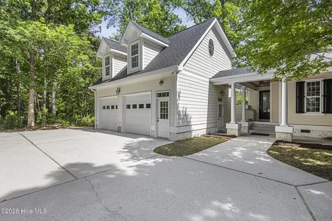 1821 Baywater Court SE Bolivia NC 28422