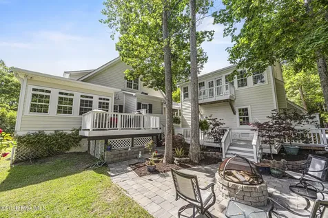1821 Baywater Court SE Bolivia NC 28422