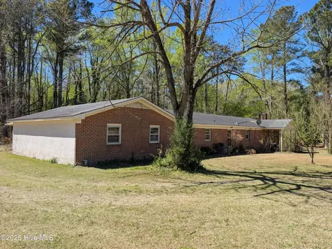 5493 Autry Road Rocky Mount NC 27803