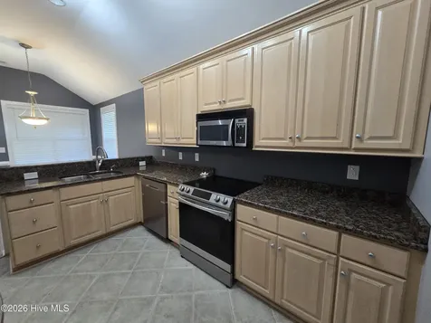 51 Castle Bay Drive Hampstead NC 28443