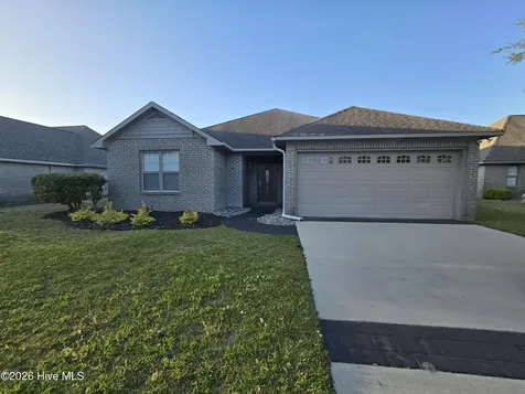 51 Castle Bay Drive Hampstead NC 28443